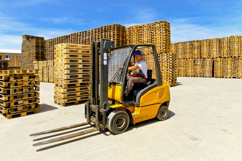 Operates effectively on uneven surfaces.