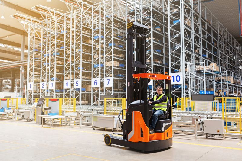 Provides a solid and secure lift in various environments.
