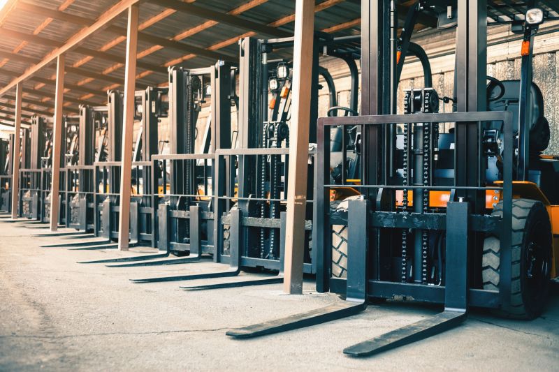 Straight Mast Forklift